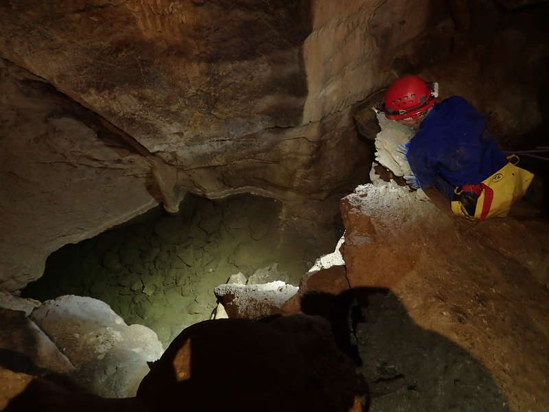 Découverte spéléologie avec rappel