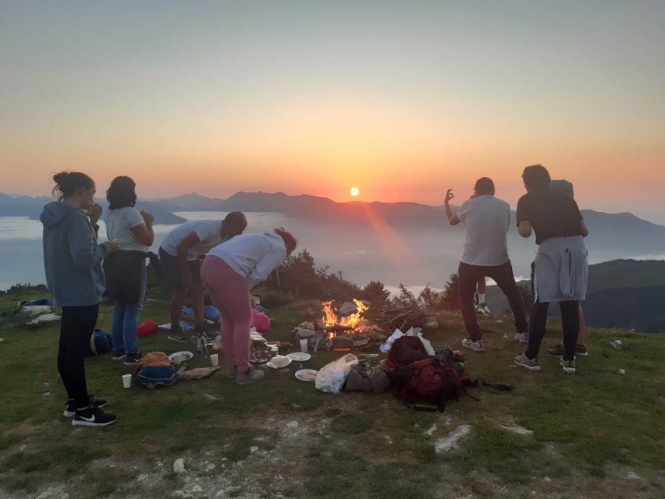 Grillades au coucher du soleil