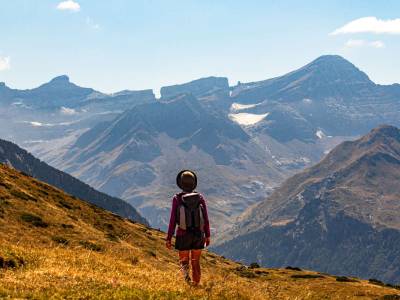 Randonnée sur les hauteurs de Gavarnie – Vue panoramique sur la brèche et le Vignemale