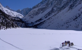 Randonnée guidée à raquettes au Lac de Gaube à Cauterets